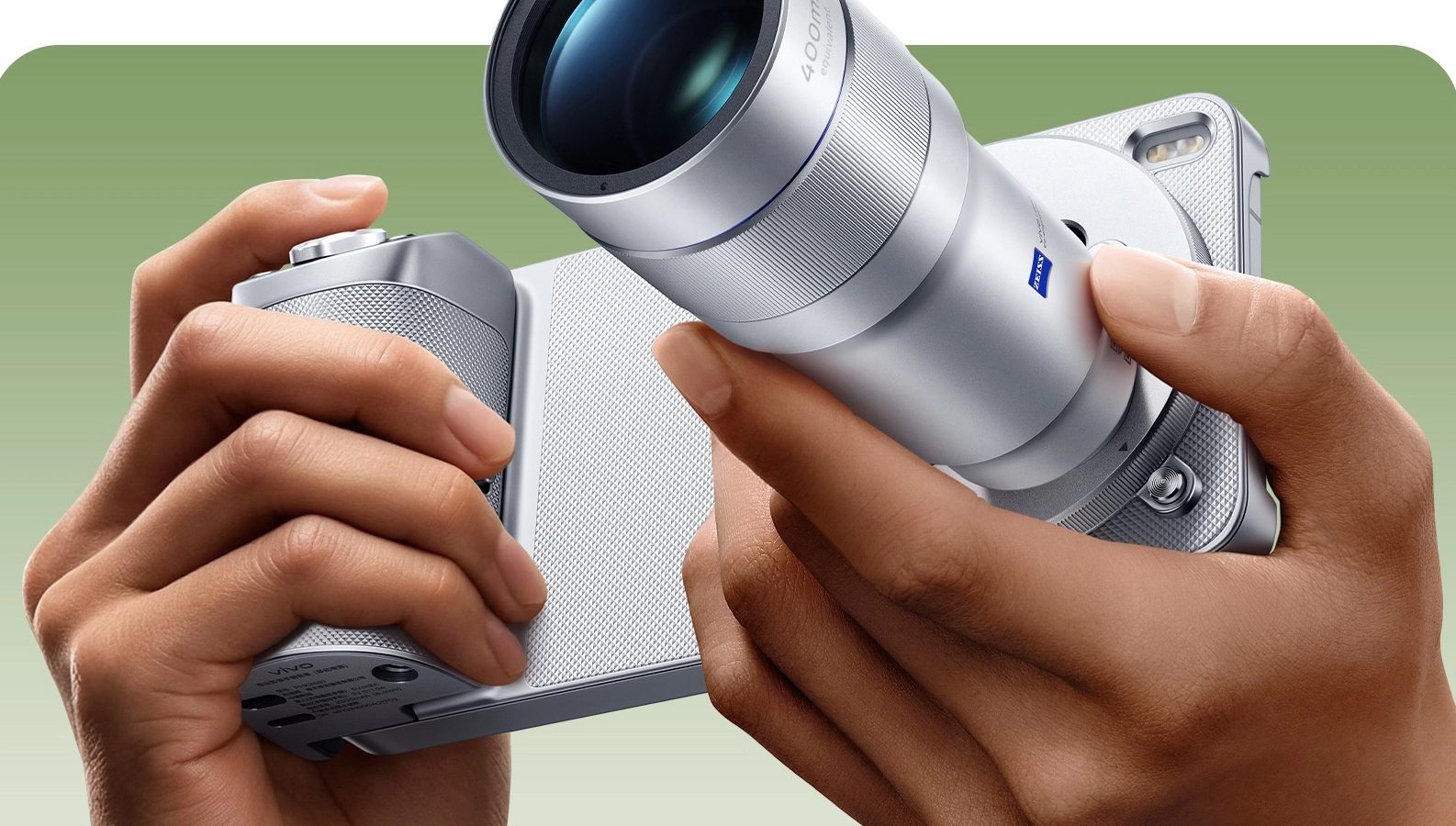 Vivo X300 Ultra в Европе оценили в 1900 евро за версию с 1 ТБ памяти