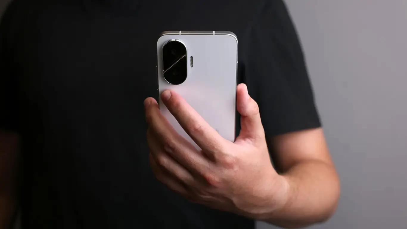 ЕС обяжет сделать аккумуляторы в смартфонах заменяемыми к 2027 году