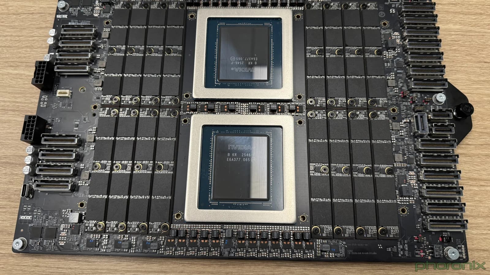 Phoronix впервые протестировал 88-ядерный Nvidia Vera: Arm-сервер вышел на уровень EPYC и Xeon
